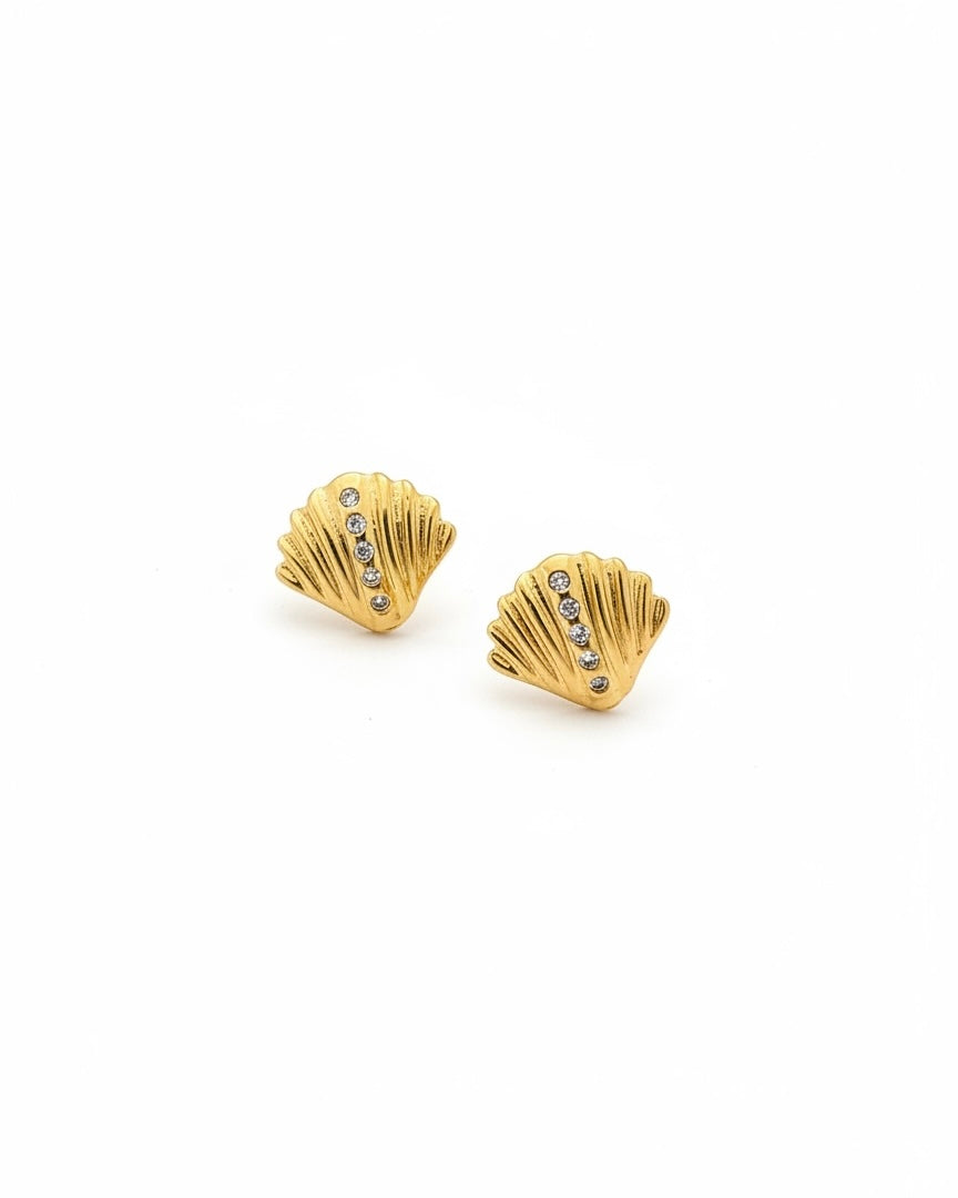 Brinco Concha Dourado