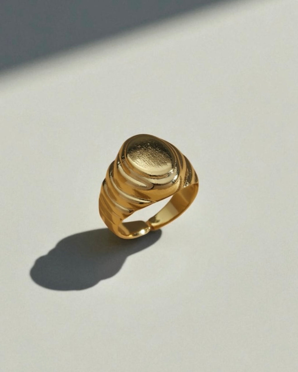 Anel Ajustável Dedinho Old Dourado